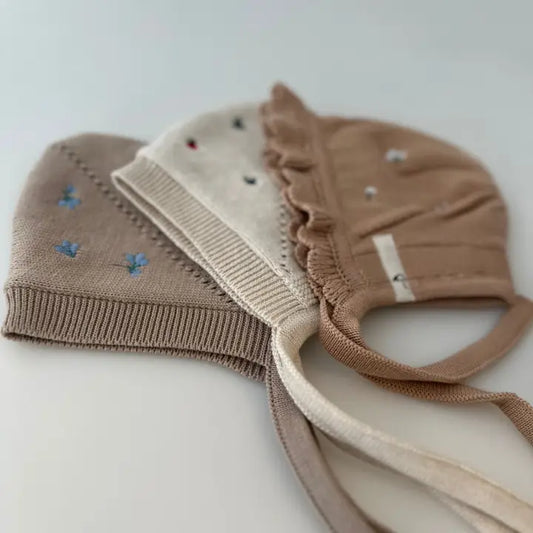 Knitted Bonnet - Khaki & Embroidery